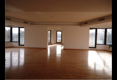 Apartament de vanzare Bucuresti 5 camere zona Nordului-Herastrau